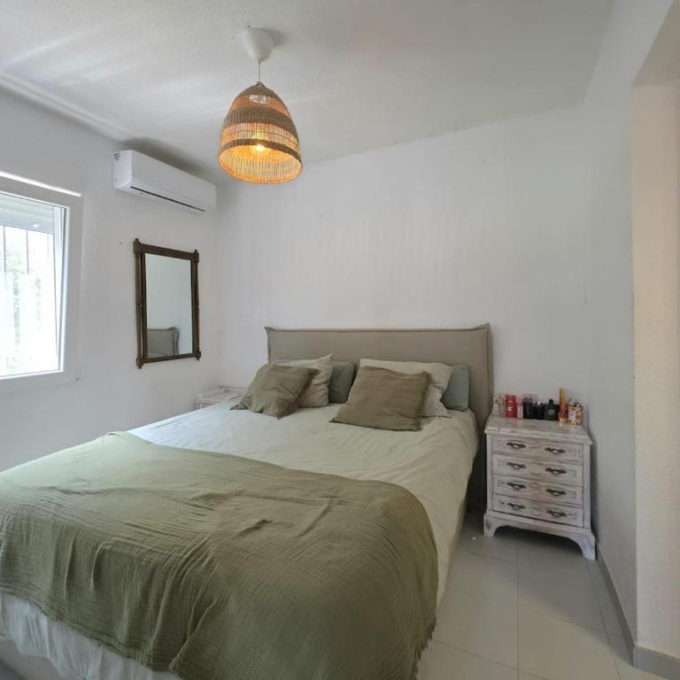 Casa de Playa con Piscina Estilo Rústico - Casa de 3 dormitorios - 57