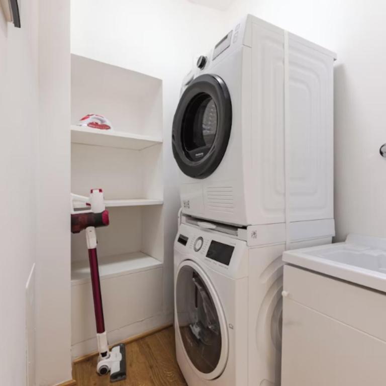 Bella Casa - Appartamento con 2 Camere da Letto - 6