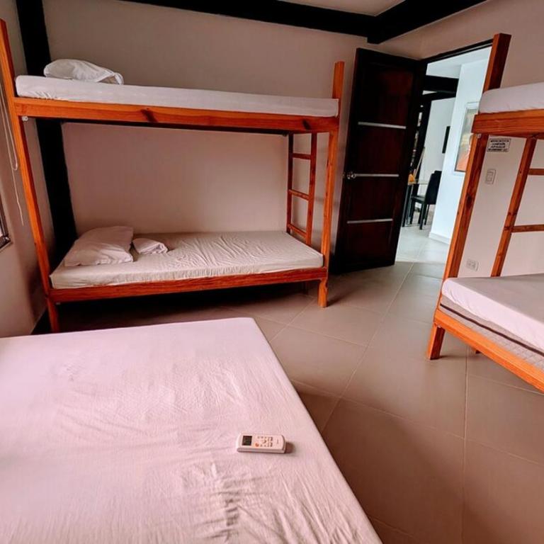 Precio de semana Finca con piscina y Desayuno - Villa - 11