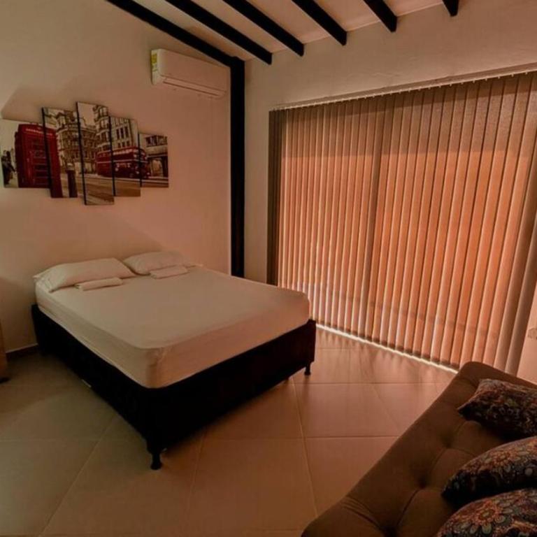 Precio de semana Finca con piscina y Desayuno - Villa - 16