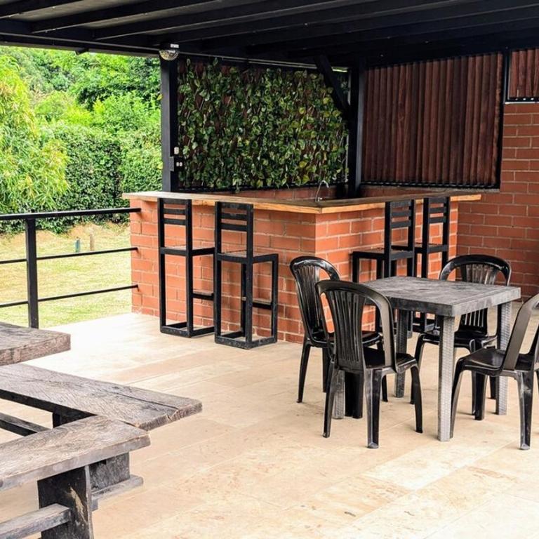 Precio de semana Finca con piscina y Desayuno - Villa - 20
