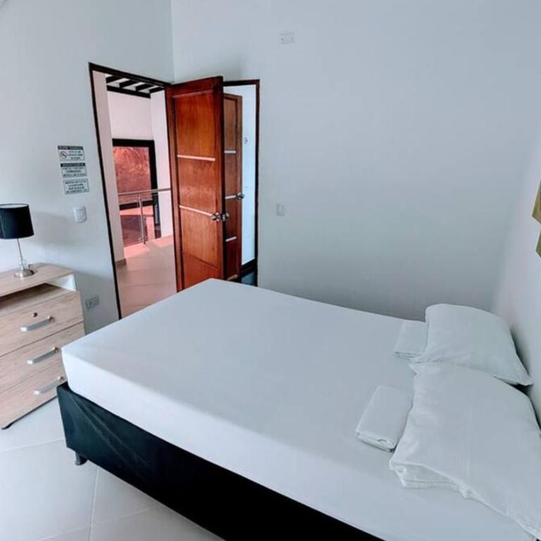Precio de semana Finca con piscina y Desayuno - Villa - 26