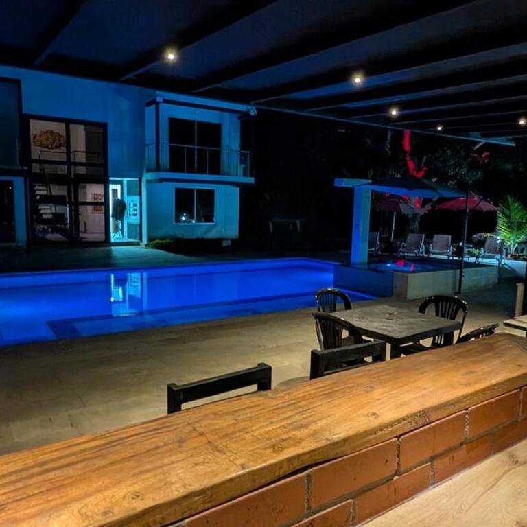 Precio de semana Finca con piscina y Desayuno - Villa - 45