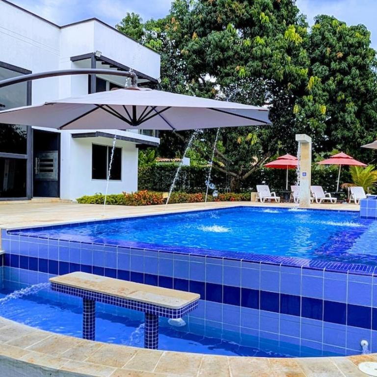 Precio de semana Finca con piscina y Desayuno - Villa - 1