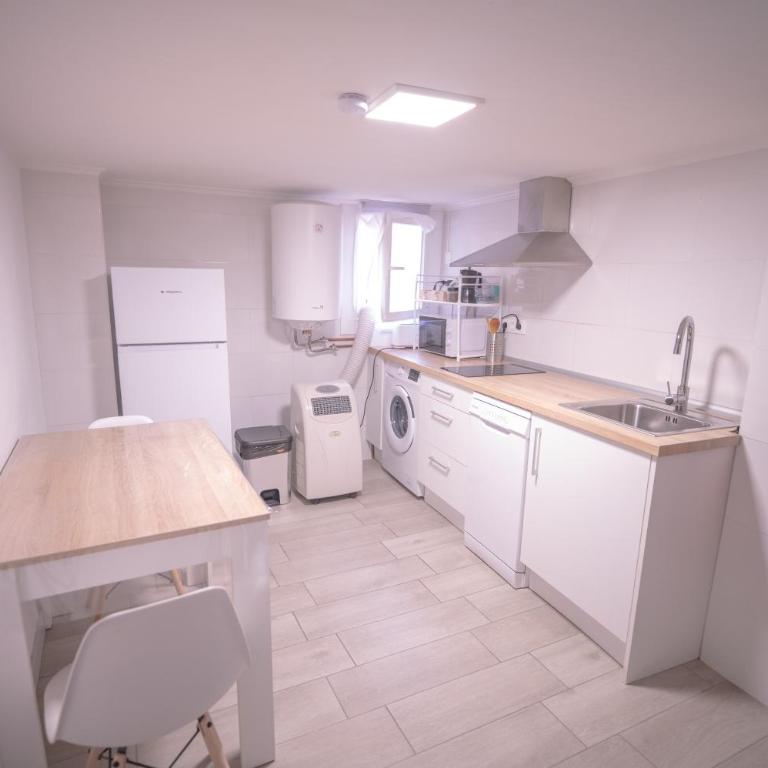EL RINCONCITO DE MERCADERES Piso con encanto en el centro histórico de Logroño - Apartment - 6