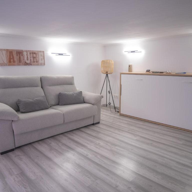 EL RINCONCITO DE MERCADERES Piso con encanto en el centro histórico de Logroño - Apartment - 2