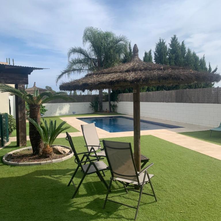 CASA DE SUEÑOS BENASHA, piscina, zona infantil, a tan solo 7 minutos de la playa - Casa de 5 dormitorios - 47