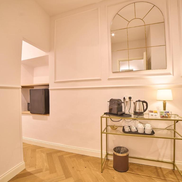 Borgo 14 - Residenza fiorentina - Camera Matrimoniale Deluxe con 1 Letto Supplementare - 8