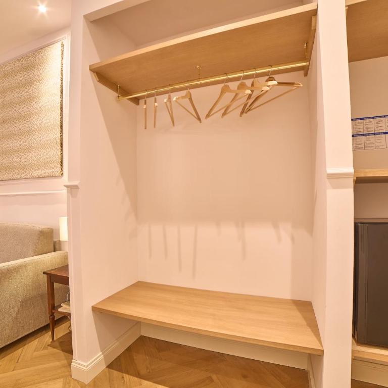 Borgo 14 - Residenza fiorentina - Camera Matrimoniale Deluxe con 1 Letto Supplementare - 9