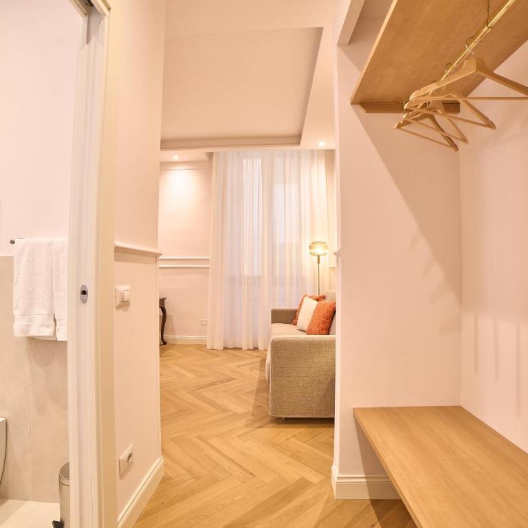 Borgo 14 - Residenza fiorentina - Camera Matrimoniale Deluxe con 1 Letto Supplementare - 10