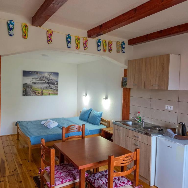 Domaćinstvo Krstajić - Rural holiday - Deluks Dvokrevetni Studio sa Bračnim Krevetom - 6
