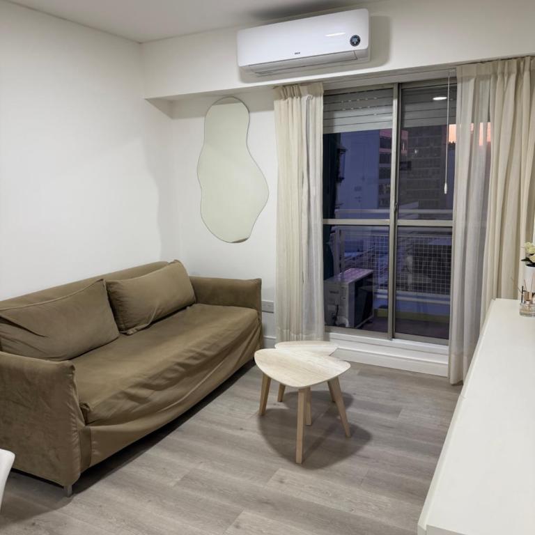 Sarmiento 657 - Apartamento de 1 dormitorio - 2