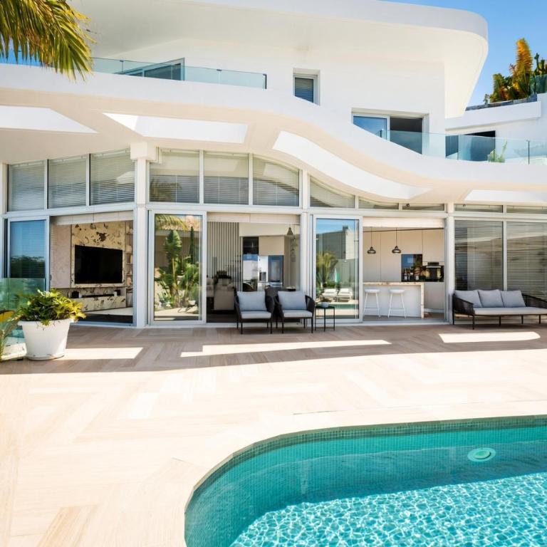 Villa with Panoramic Ocean Views in Torviscas Alto - Villa - 5