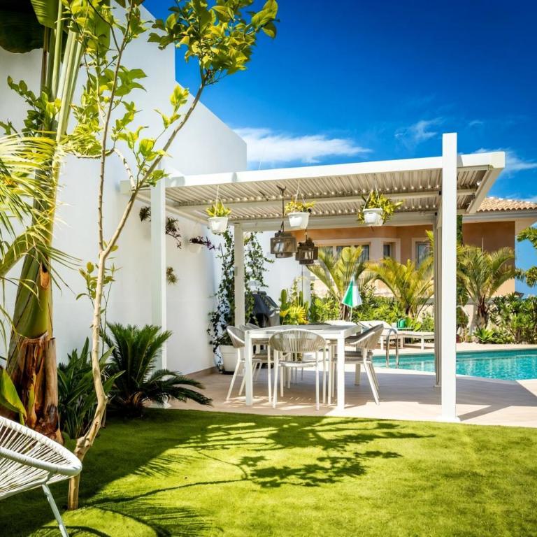 Villa with Panoramic Ocean Views in Torviscas Alto - Villa - 3
