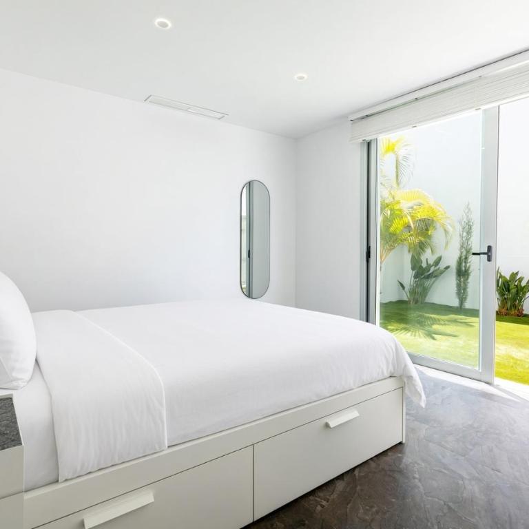 Villa with Panoramic Ocean Views in Torviscas Alto - Villa - 13
