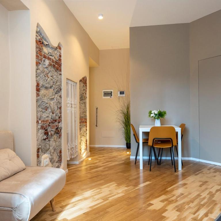 LE CHEVALIER APARTMENT CUNEO CENTRO Con WIFI - Appartamento con 2 Camere da Letto - 5
