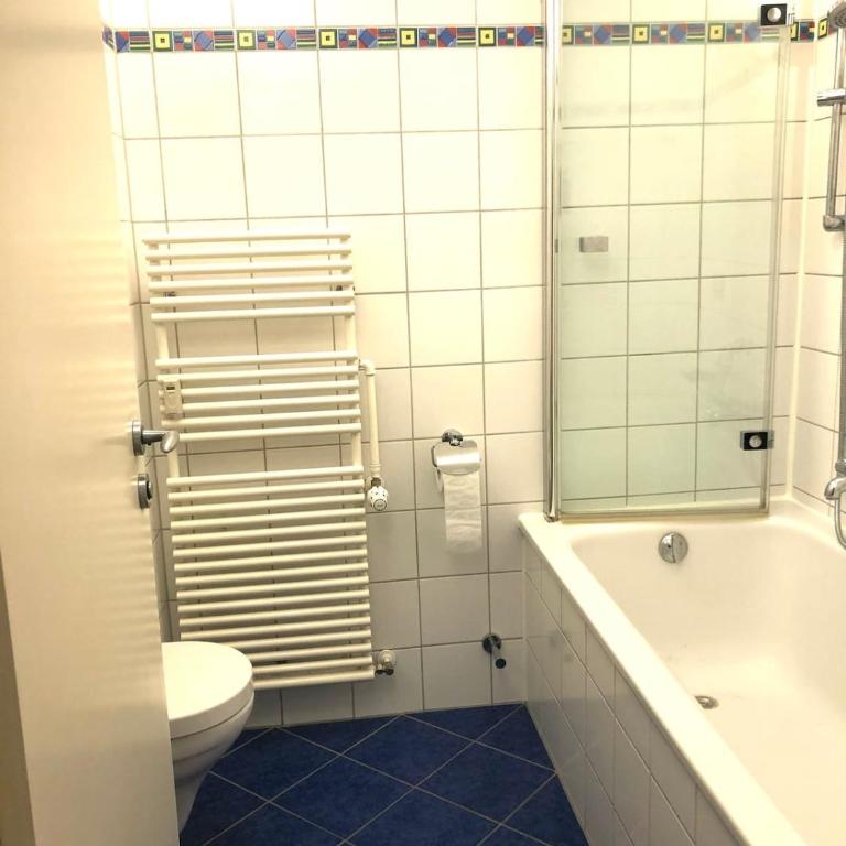 Perfect for Octoberfest - Friend Groups welcome - Apartamento de 3 dormitorios con balcón - 6