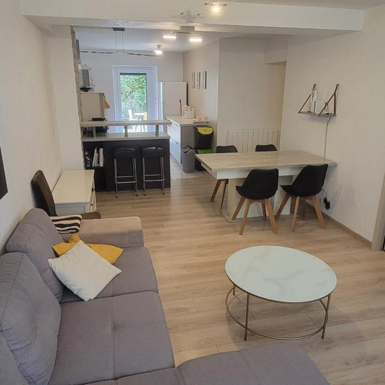 Dumur - centre ville Evian - Two-Bedroom Apartment - 2