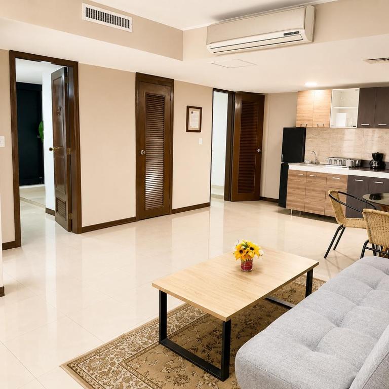 Apartamentos - Torre de Cali - Apartamento Deluxe de 2 dormitorios - 2