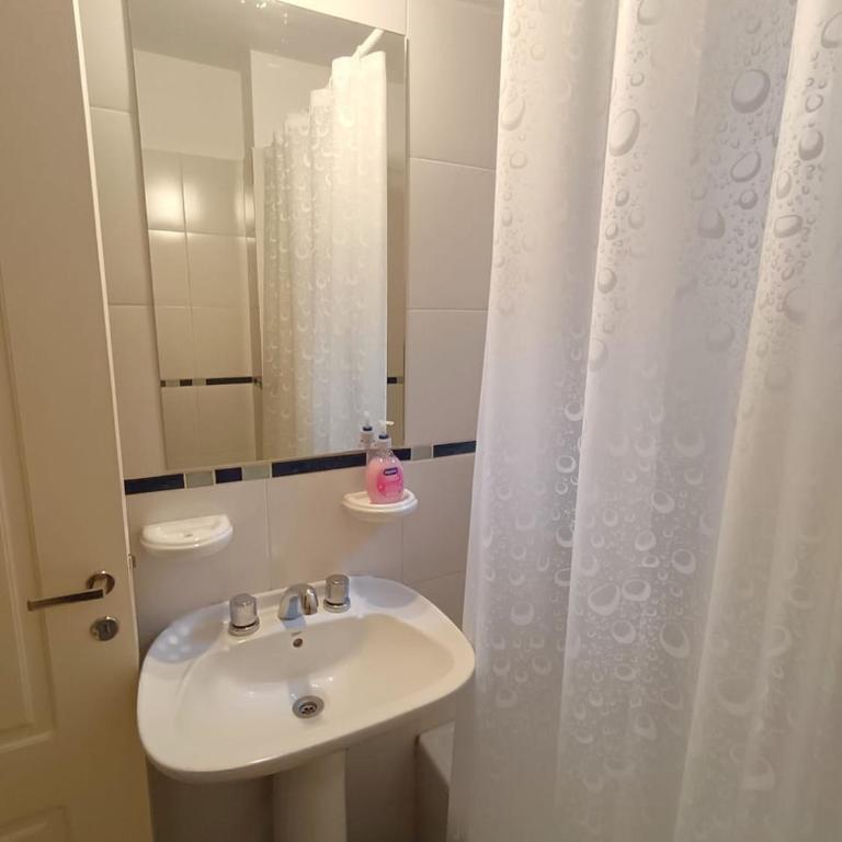 Departamento Buenos Aires y Estrada - One-Bedroom Apartment - 2