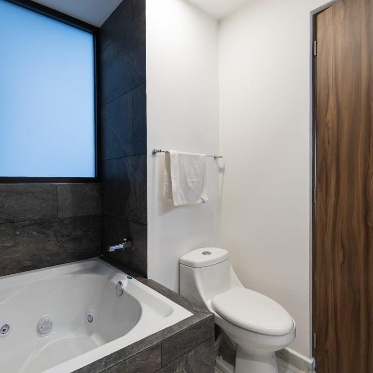Jacuzzi, Centro Expositor, Los Fuertes - Apartamento de 2 dormitorios - 7