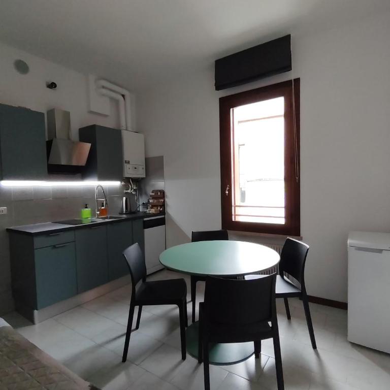 A-Home 2 - Appartamento con 1 Camera da Letto - 6