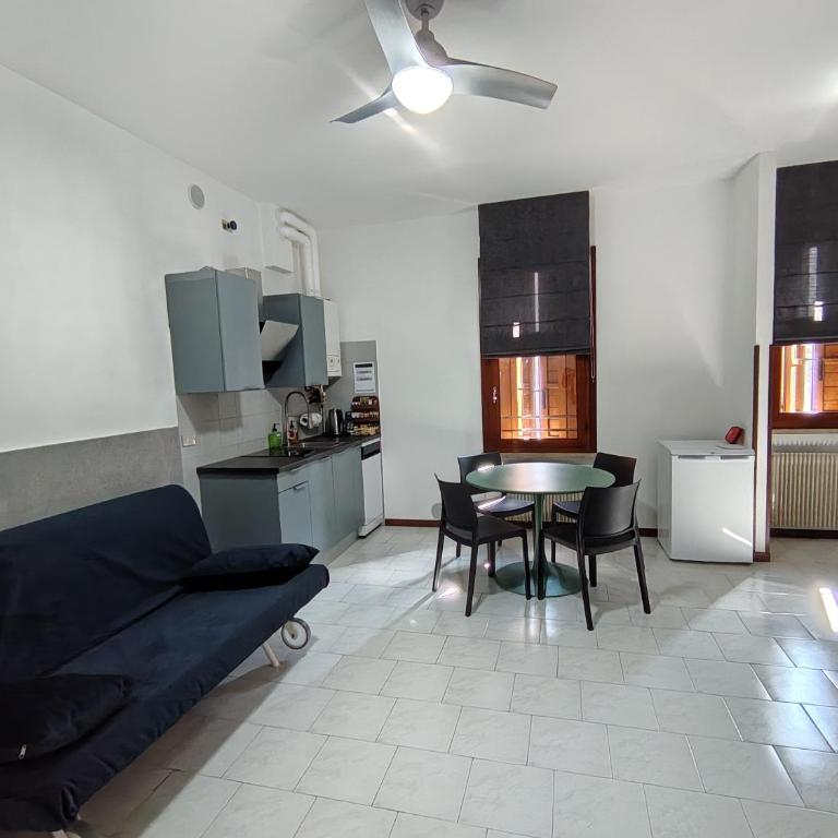 A-Home 2 - Appartamento con 1 Camera da Letto - 8