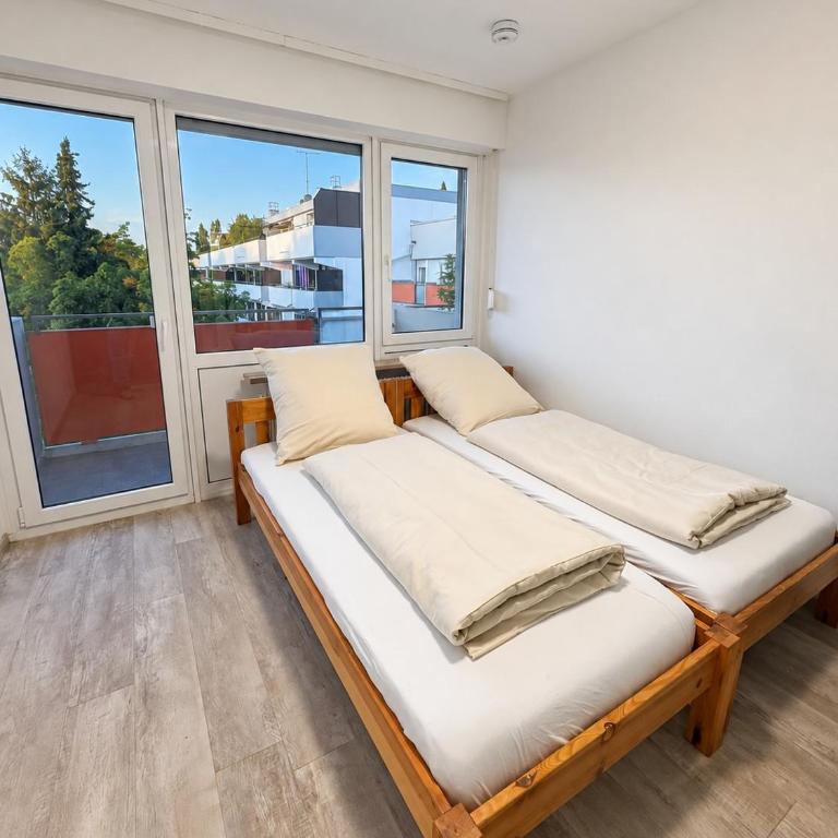 Wiesn-Apartment mit eigenem Eingang & Balkon - Apartamento de 1 dormitorio - 1