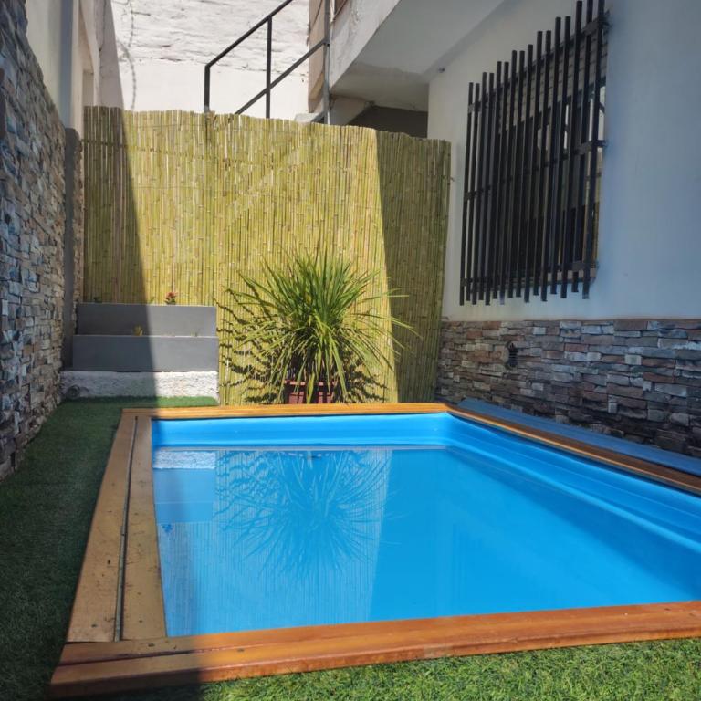 Casa Céntrica con Piscina - 3 dormitorios, 2 baños - Entrada Autónoma - Wifi veloz - Casa Vacacional de 3 dormitorios - 1