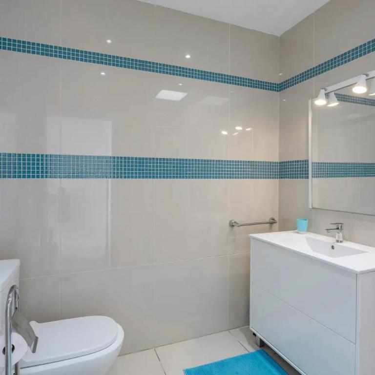 Heaven in Costa Adeje! Large terrace, Pool, HS-internet - Apartamento de 2 dormitorios - 14