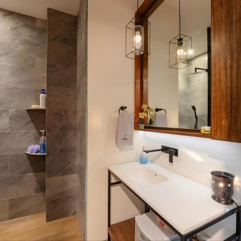 Spacious 2BR Condo - Minutes to Beach and Malecón - Two-Bedroom Apartment - 9