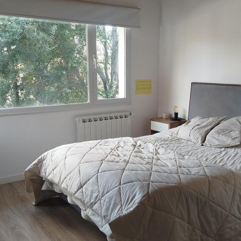 Casa luminosa con jardín, cerca del Teleférico Cerro Otto - Casa de 2 dormitorios - 14