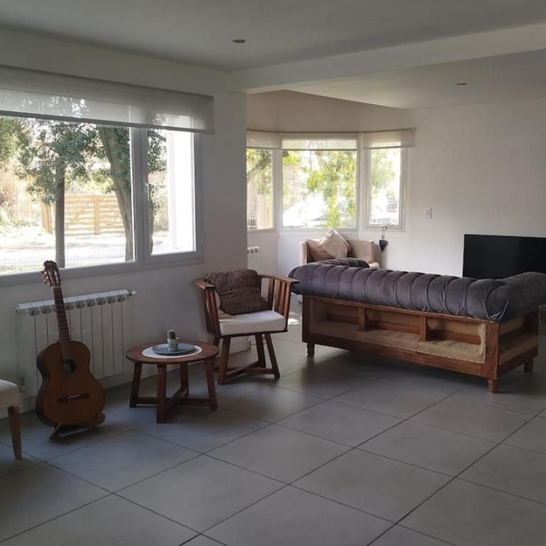 Casa luminosa con jardín, cerca del Teleférico Cerro Otto - Casa de 2 dormitorios - 18