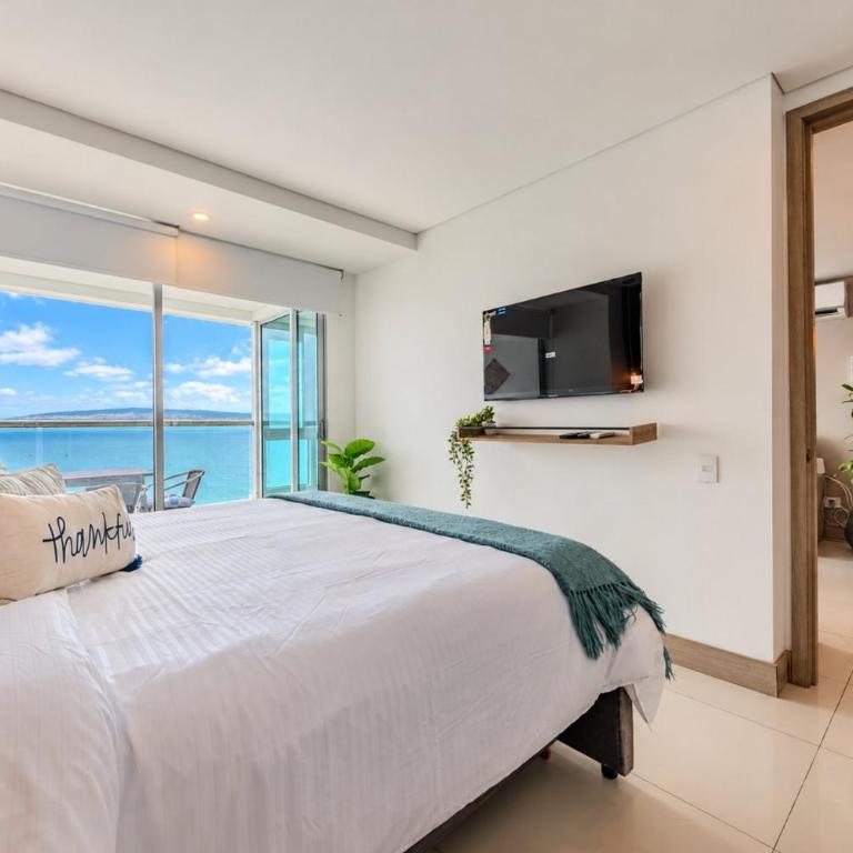 Palmetto Sunset — Oceanfront Apartments - One-Bedroom Apartment with Sea View - 7