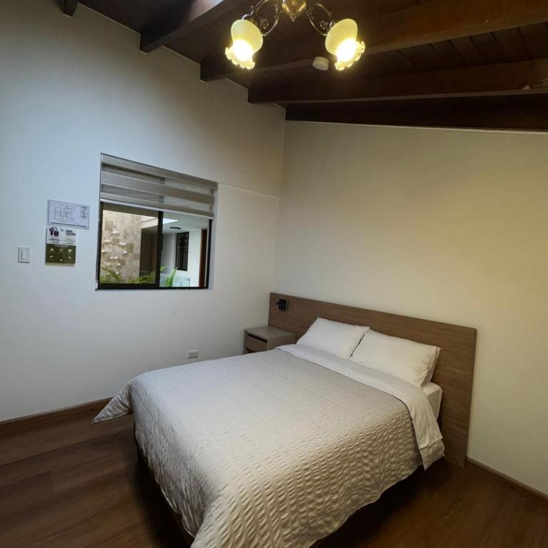 Quito Palace Hotel - Standard Single Room - 4