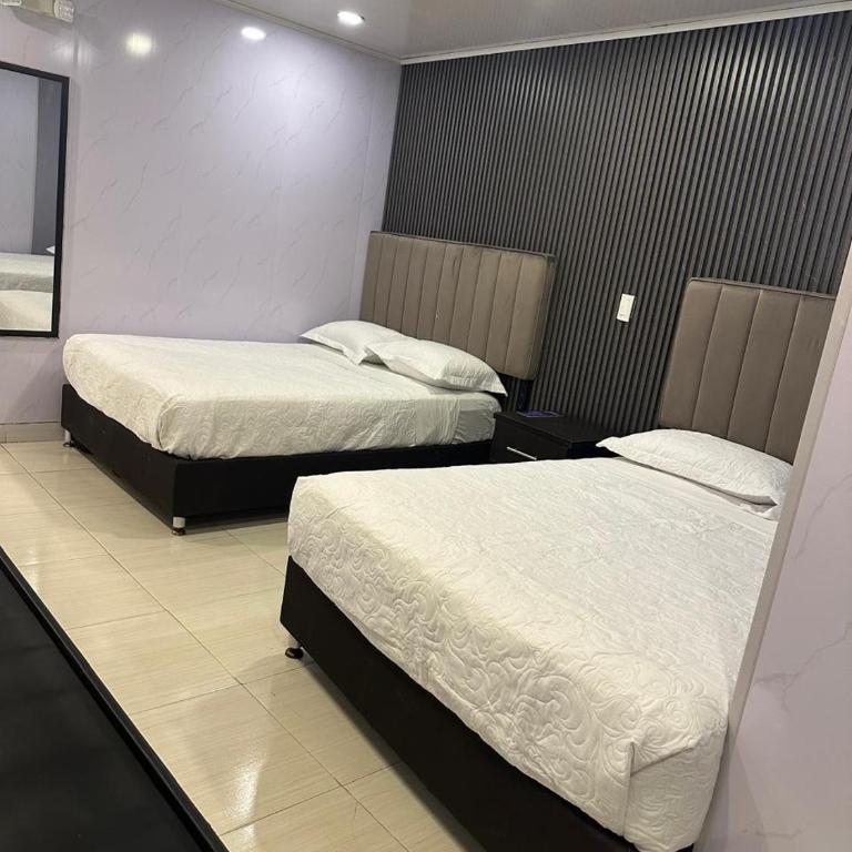 Borabora Hotel - Habitación Doble Estándar con 2 camas dobles - 14