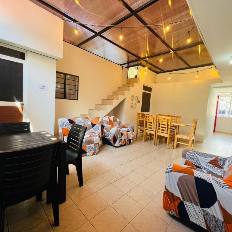 Town Apartment with terrace 4 bedrooms 3 baths - Apartamento - 1