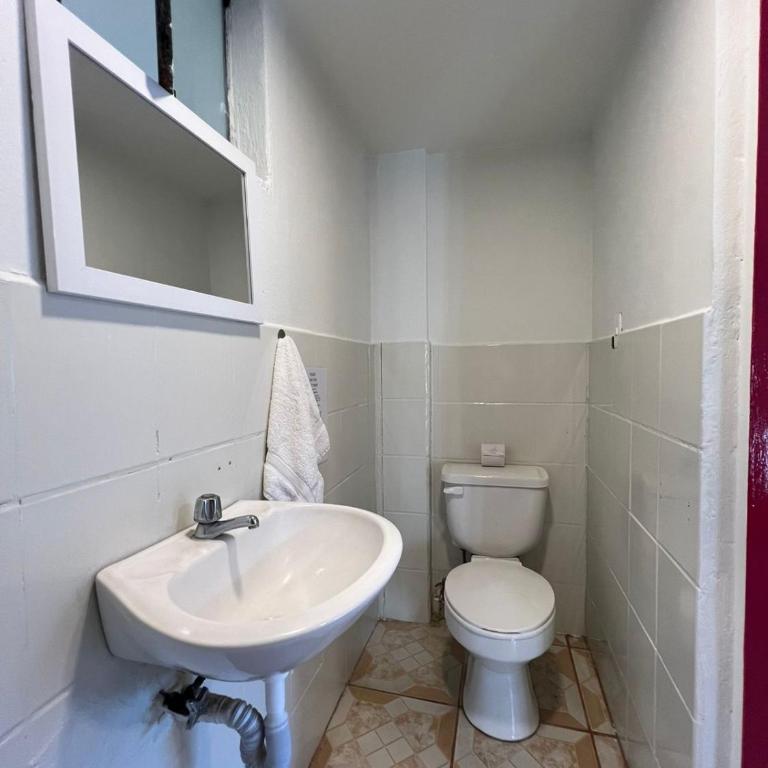 Town Apartment with terrace 4 bedrooms 3 baths - Apartamento - 15