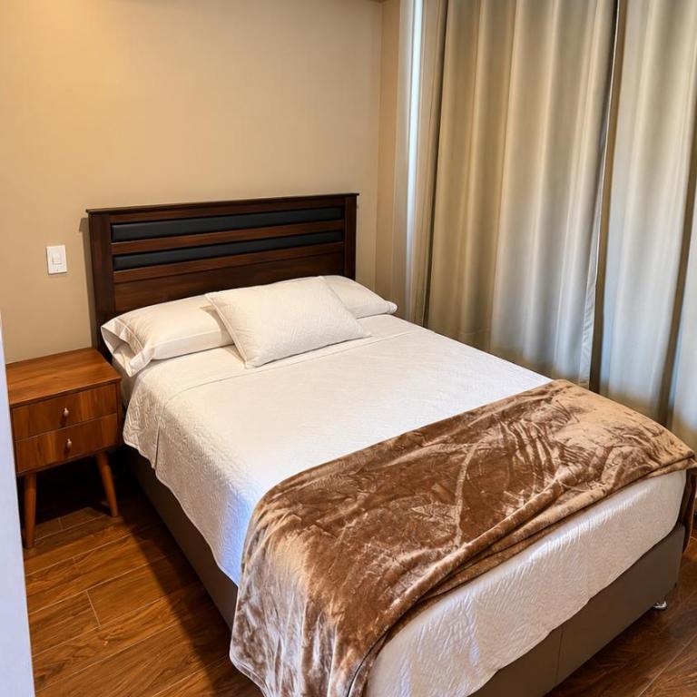 Hotel El Galeón - PARACAS - Habitación Doble con baño privado - 12