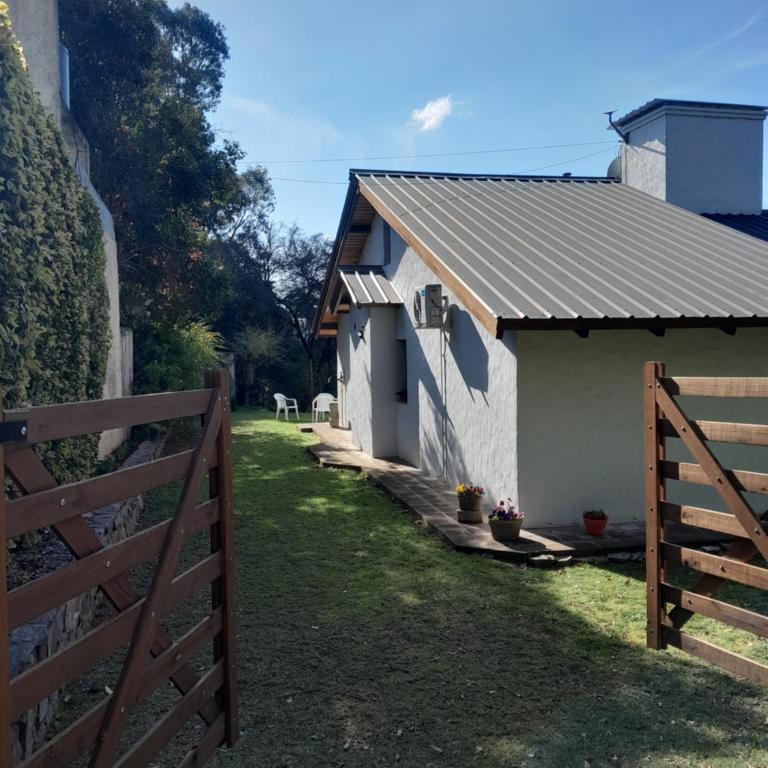 Jazmines Serranos - Two-Bedroom House - 1