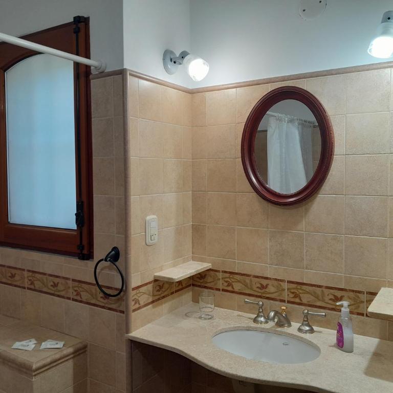 Jazmines Serranos - Two-Bedroom House - 4