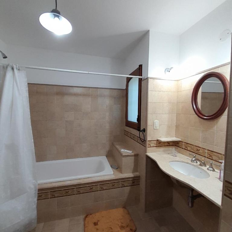 Jazmines Serranos - Two-Bedroom House - 8