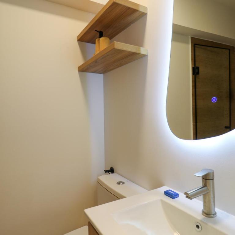 Miraflores Intimate Apartment by Geko - One-Bedroom Standard Apartment - 7