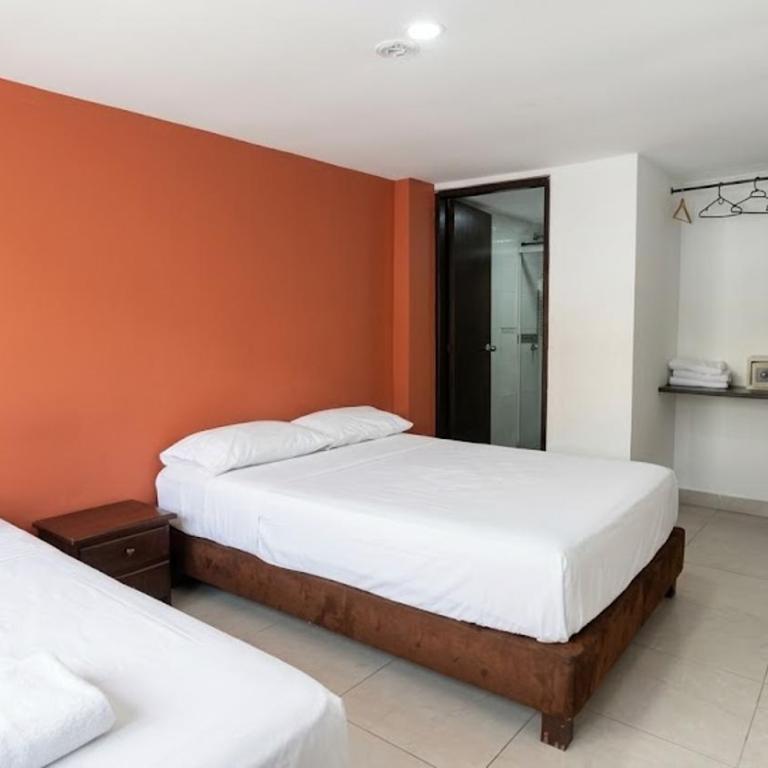 Casa Kiwi Hostel - Twin Room with Private Bathroom - 4