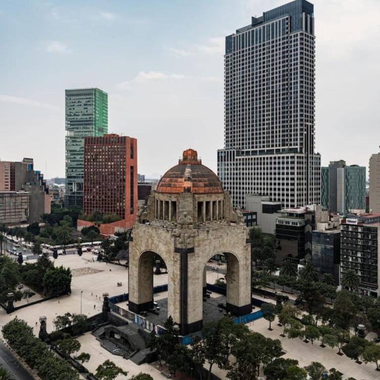 Modern Balcony Suite Near Reforma Gym and Views - Apartment - 37