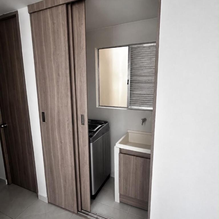 Moderno 2 hab, cerca Malecón, Piscina, BBQ, Co-wk - Apartamento de 2 dormitorios - 18