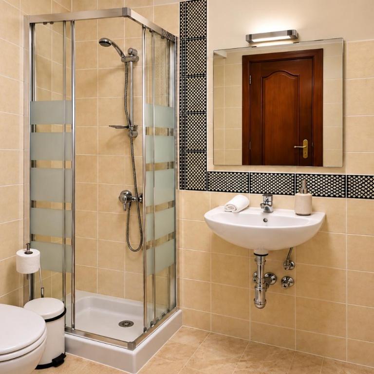 Las Brisas Duplex - 3-Bedroom House, AC, Pool & BBQ - Casa de 3 dormitorios - 29