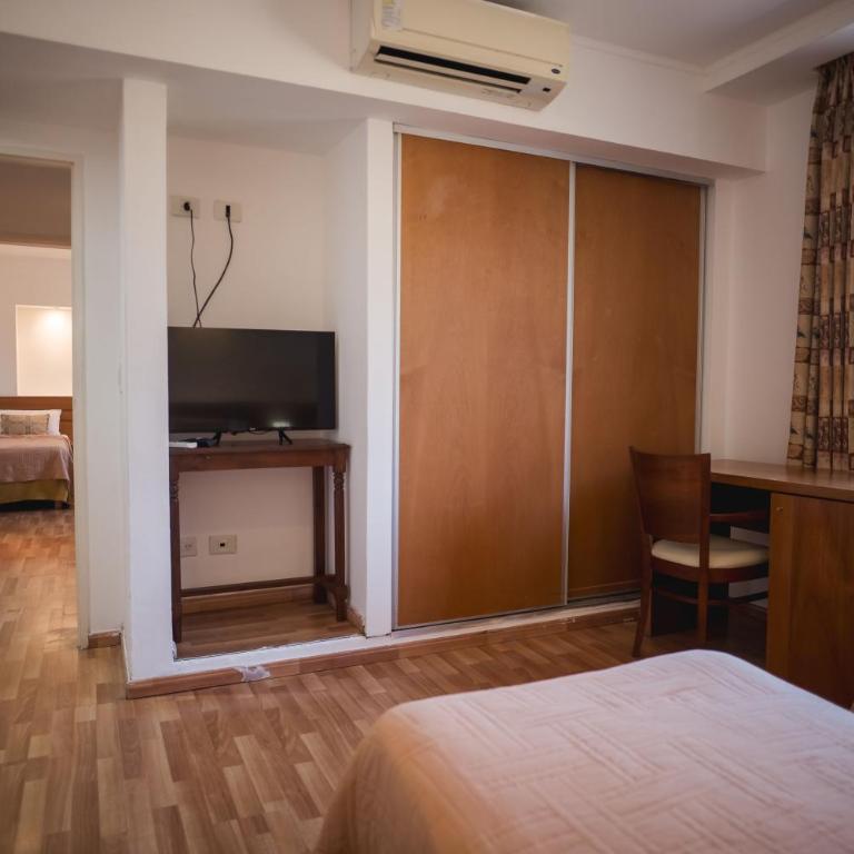 Parque Hotel - Quadruple Room with Private Bathroom - 4