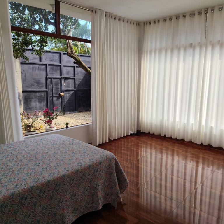 E&R House - Three-Bedroom House - 5