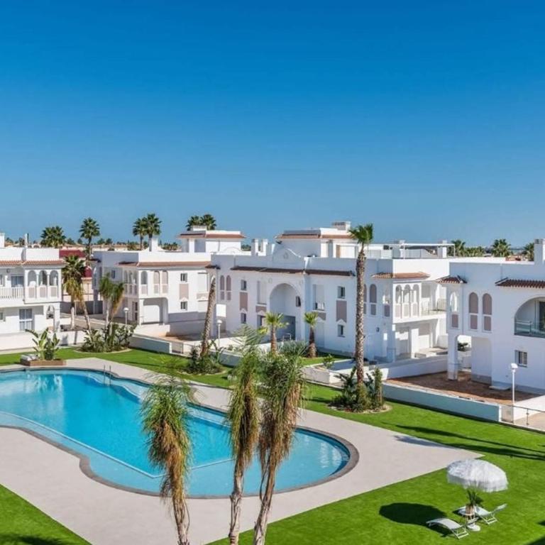 Allegra Alba Sylvie, for 6p with large swimming pool - Apartamento Premium de 3 dormitorios con vistas al resort - 1